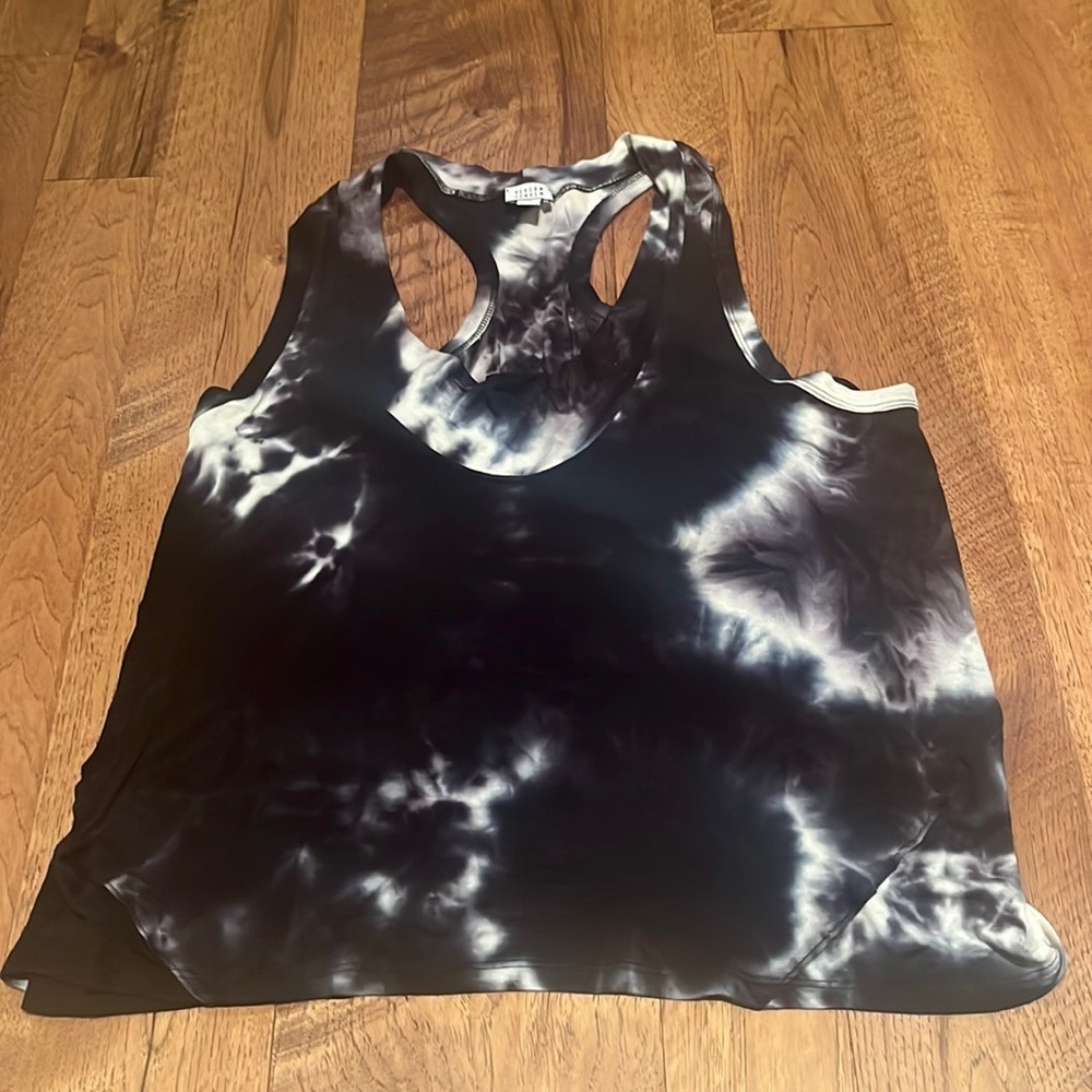Peyton Jensen Woman’s Tie Dye Tank Size XL